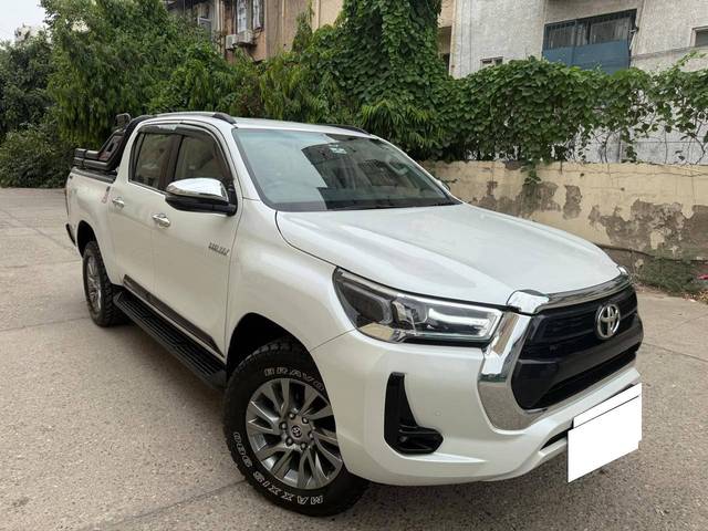 https://images10.gaadi.com/usedcar_image/4610428/original/processed_2f3fbf13c5d46e74e468e0019a35910e.jpg?imwidth=6400