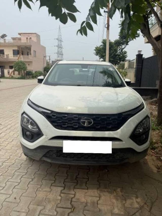 https://images10.gaadi.com/usedcar_image/4610448/original/processed_857e192c-a9d0-4f9b-a548-b95a6557ecee.jpeg?imwidth=6402
