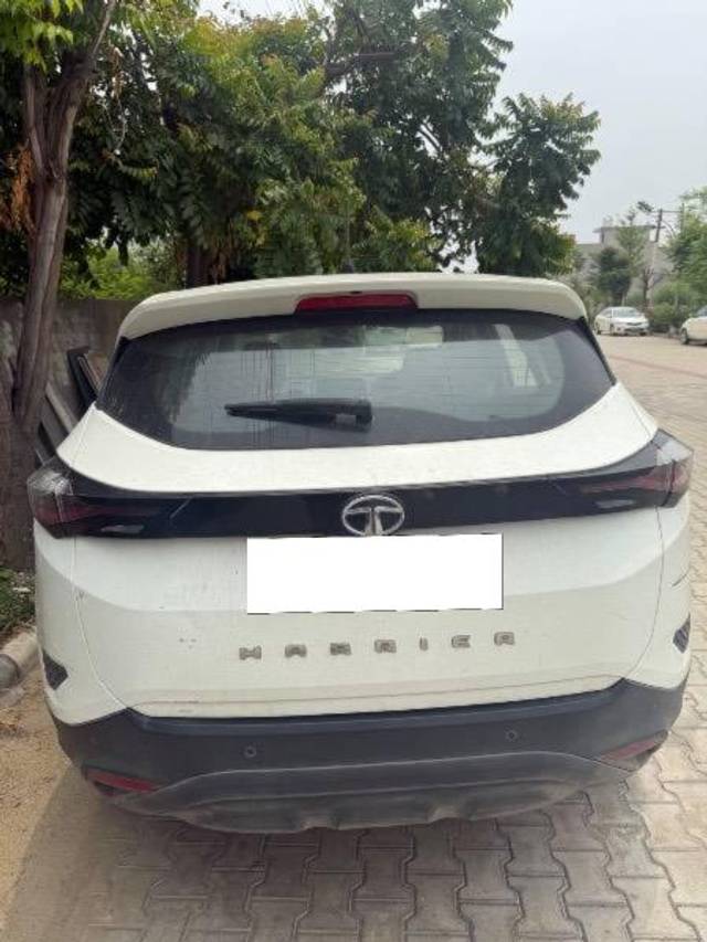 https://images10.gaadi.com/usedcar_image/4610448/original/processed_bf41c38a-e03f-4765-9975-22716301781e.jpeg?imwidth=6401