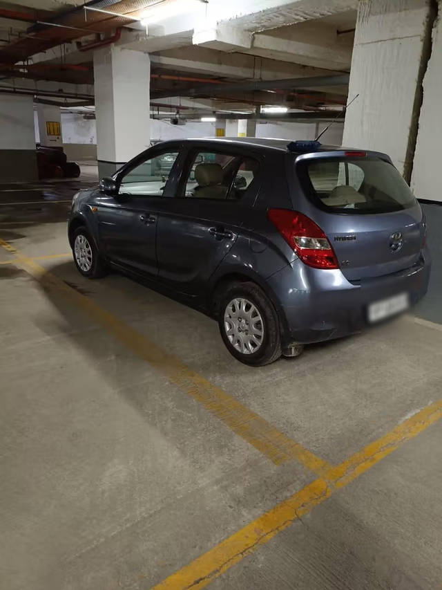 https://images10.gaadi.com/usedcar_image/4610485/original/4386d2d1-df39-4bef-9d4e-31ca187855ca.png?imwidth=6400