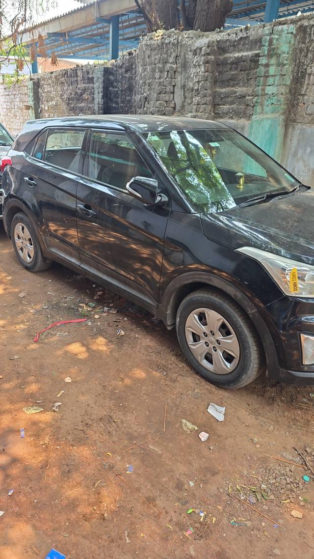 https://images10.gaadi.com/usedcar_image/4610491/original/processed_f361e08c-5580-4dce-bcda-a2c63760280b.jpg?imwidth=6401