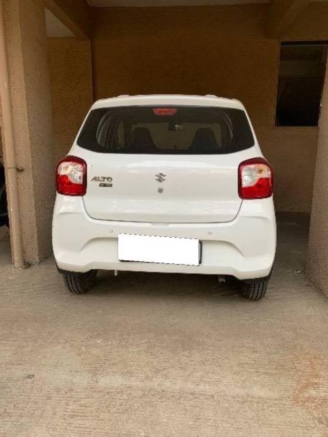 https://images10.gaadi.com/usedcar_image/4610517/original/processed_dc6b11fb-1273-4f77-a1eb-58dc3d08bb89.jpeg?imwidth=6402
