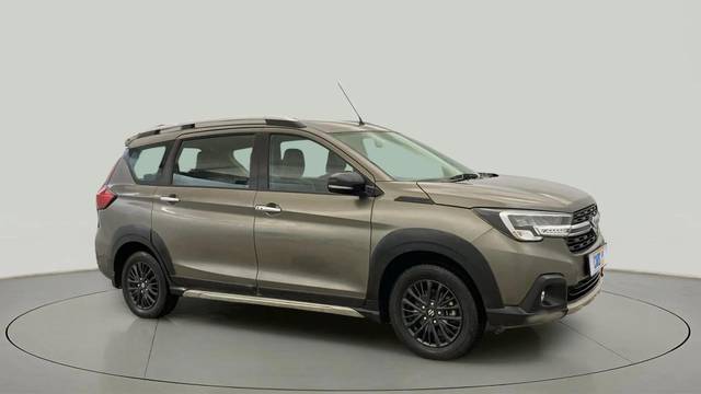 https://images10.gaadi.com/usedcar_image/4610534/original/c0d1e292f5556065954687849894119f.jpg?imwidth=6400