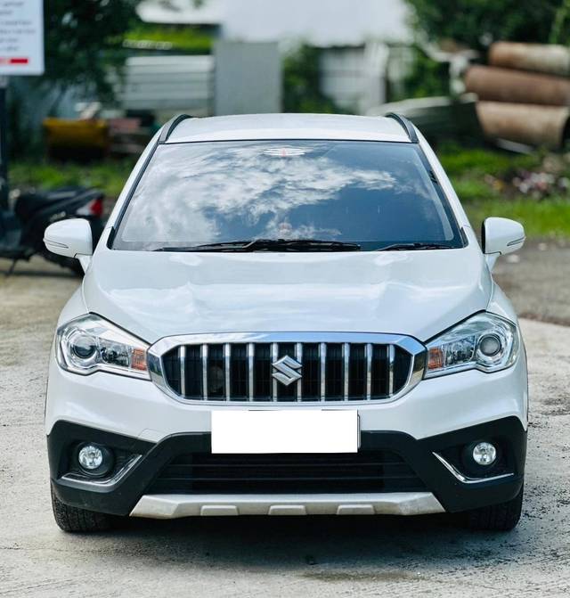 https://images10.gaadi.com/usedcar_image/4610557/original/processed_9043ff35-90ee-4a5f-bde2-da4c94feaac9.jpg?imwidth=6400