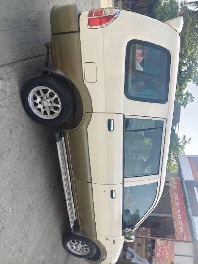 https://images10.gaadi.com/usedcar_image/4610592/original/processed_bf7f9092-99bb-4b8c-957d-a2fe218c7339.jpg?imwidth=6401