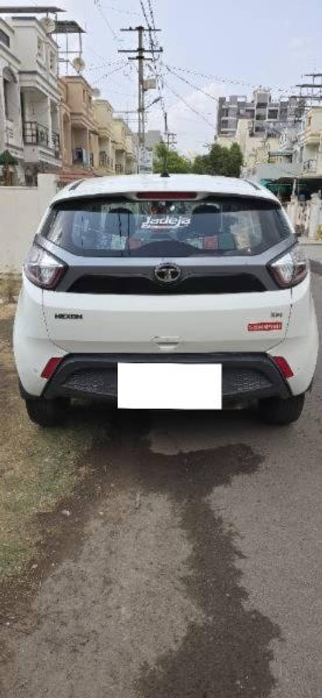 https://images10.gaadi.com/usedcar_image/4610602/original/processed_e18cc585-5897-4041-9f3d-2ff60bb24c71.jpg?imwidth=6401