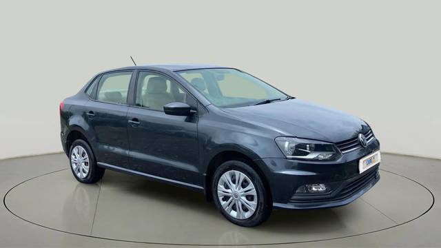 https://images10.gaadi.com/usedcar_image/4610622/original/fb8b906b9f93d4fbfbc7f354c010592b.jpg?imwidth=6400