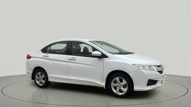 https://images10.gaadi.com/usedcar_image/4610643/original/bd470449bc75871daa01c3e95aba0a4c.jpg?imwidth=6400