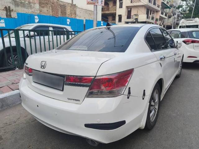 https://images10.gaadi.com/usedcar_image/4610655/original/processed_75521ca1-cffd-4220-869c-9b33a53e9d1b.jpg?imwidth=6401