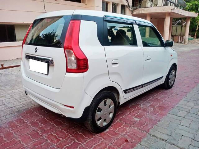 https://images10.gaadi.com/usedcar_image/4610717/original/processed_f7e88d9a328c1ae91d4fc768170bda33.jpg?imwidth=6402