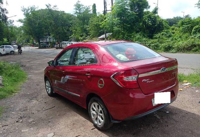 https://images10.gaadi.com/usedcar_image/4610744/original/processed_f19e831e-c107-4184-aaee-9b34949fbfb4.jpg?imwidth=6402