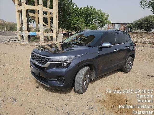 https://images10.gaadi.com/usedcar_image/4610799/original/processed_39b5ec5d-abbc-480f-835e-d3cbf3532f16.jpg?imwidth=6402
