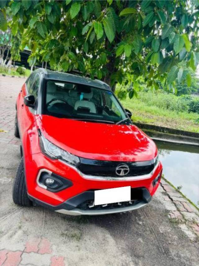 https://images10.gaadi.com/usedcar_image/4610866/original/processed_b8bd0495-f3cd-4946-a8d4-f840243731dc.jpg?imwidth=6400