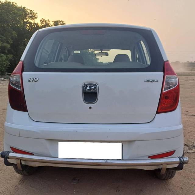 https://images10.gaadi.com/usedcar_image/4610878/original/processed_ab4b1bf9ef38b8585b5b3d203c4ba3ed.jpg?imwidth=6402