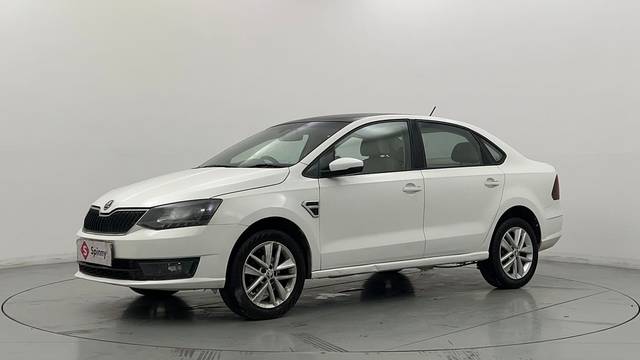 https://images10.gaadi.com/usedcar_image/4610921/original/2ce940d8284ce312c86436e9f4860fb3.JPG?imwidth=6400