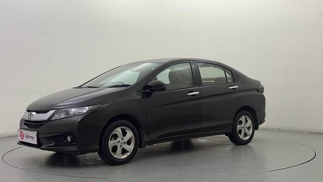 https://images10.gaadi.com/usedcar_image/4610922/original/0047c2932072a5e219d661594390d644.JPG?imwidth=6400