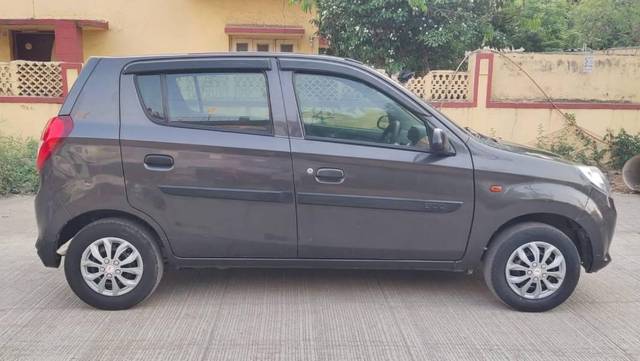 https://images10.gaadi.com/usedcar_image/4610927/original/processed_d8a1bbb9-5e87-4cf0-b35b-2891c0ebb32f.jpg?imwidth=6401