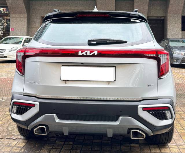 https://images10.gaadi.com/usedcar_image/4610946/original/processed_7a7d90c55f18d4d586e3c65fd448432f.jpg?imwidth=6402