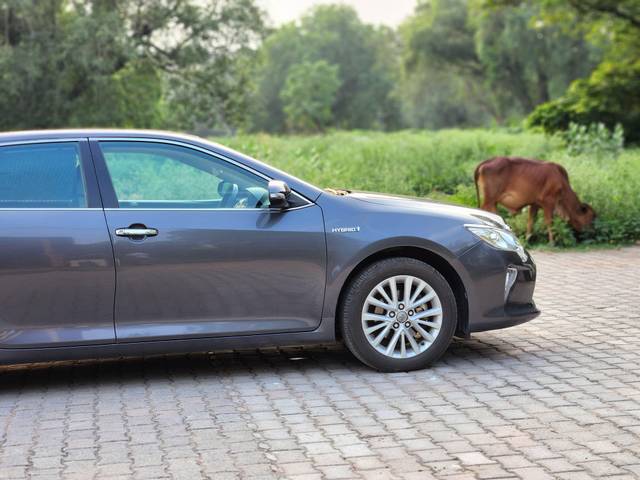 https://images10.gaadi.com/usedcar_image/4610979/original/processed_9156b0e38cb3f39d7f686dd3d1152902.jpg?imwidth=6400