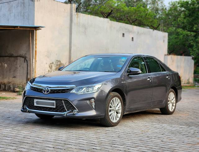 https://images10.gaadi.com/usedcar_image/4610979/original/processed_e252ced59bcef9ce09784635902c245f.jpg?imwidth=6402