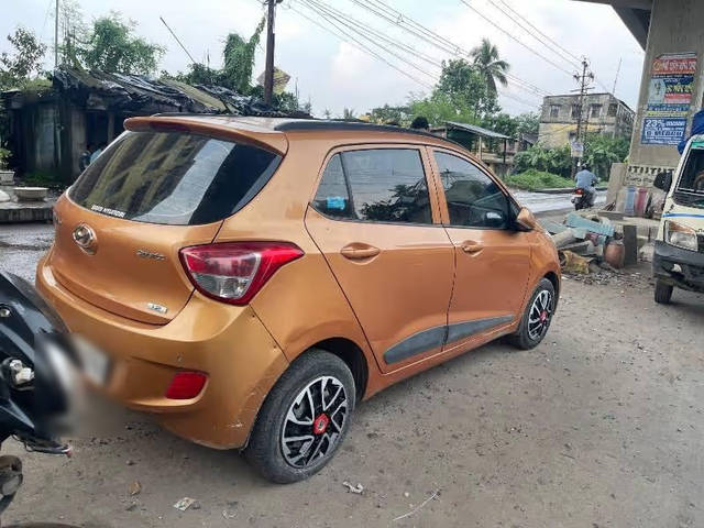 https://images10.gaadi.com/usedcar_image/4610993/original/cce009c6-353e-467b-aa1e-c3c218d76e2a.png?imwidth=6402