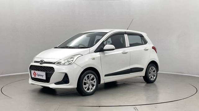 https://images10.gaadi.com/usedcar_image/4610998/original/5adac8a0ff5bb797444f6799a951173e.JPG?imwidth=6400