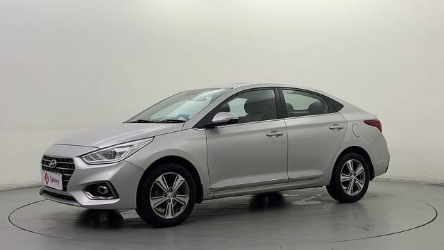 https://images10.gaadi.com/usedcar_image/4611001/original/ac594d1d4df43338d79348f75ba9c816.JPG?imwidth=6400