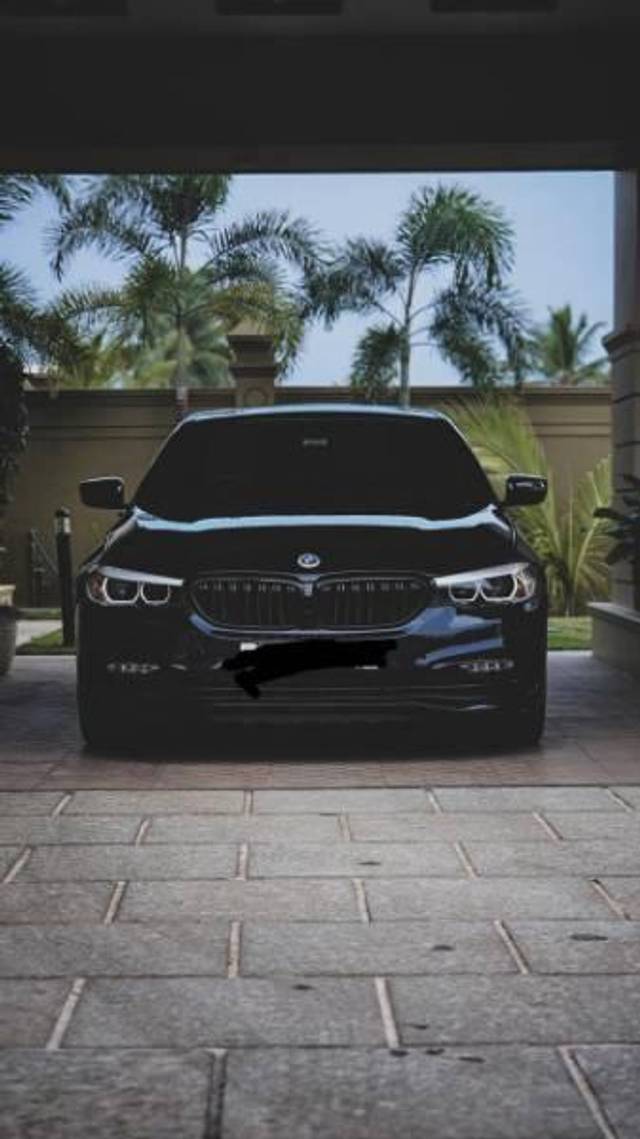 https://images10.gaadi.com/usedcar_image/4611049/original/processed_2ff4d28b-2ab4-4fc2-8444-e2286a23c5f7.jpg?imwidth=6400