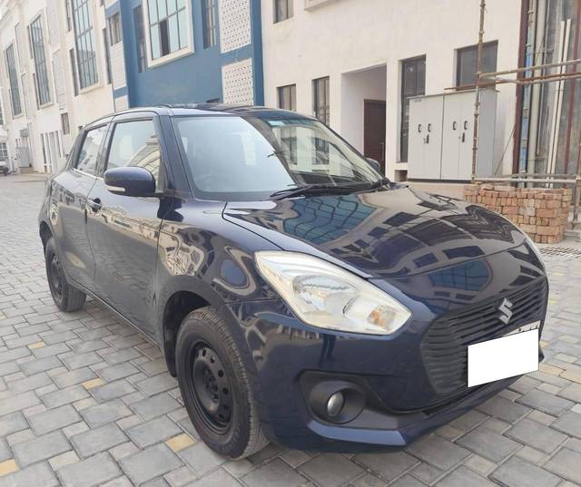 https://images10.gaadi.com/usedcar_image/4611061/original/processed_0d37fffb-1a54-471e-8e2c-602336ab93d8.jpg?imwidth=6400