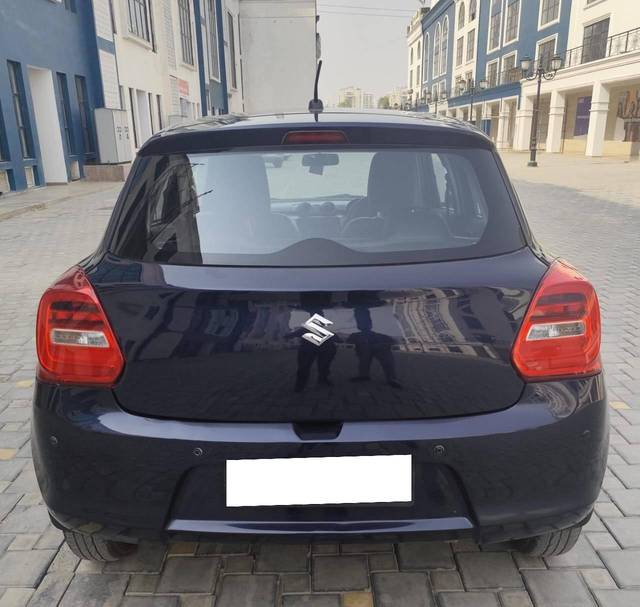 https://images10.gaadi.com/usedcar_image/4611061/original/processed_4e35a775-82d9-4811-be9b-460422f4ee8e.jpg?imwidth=6402