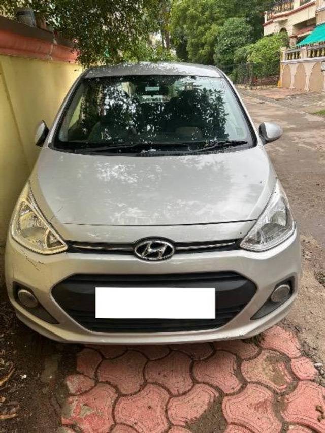 https://images10.gaadi.com/usedcar_image/4611116/original/processed_233ef77d-1dfe-492d-8dcd-13937879cc04.jpeg?imwidth=6402