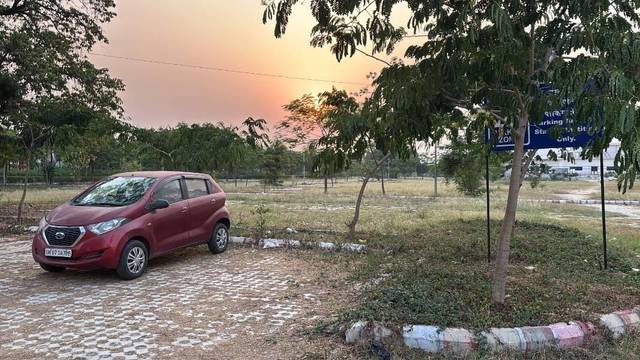 https://images10.gaadi.com/usedcar_image/4611120/original/processed_d88c0c7e-d9bb-4e95-8a21-e1e33c985e66.jpeg?imwidth=6401