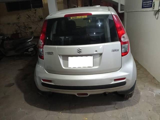 https://images10.gaadi.com/usedcar_image/4611126/original/processed_c7d8cc42-1c1d-4aff-9981-888615c996fe.jpeg?imwidth=6402
