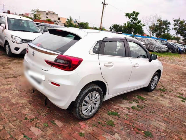 https://images10.gaadi.com/usedcar_image/4611127/original/4f568c3d-f9fc-4db3-aa4c-dd5ffd06635e.png?imwidth=6400
