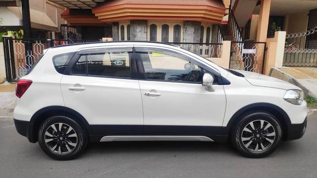 https://images10.gaadi.com/usedcar_image/4611149/original/processed_018aef6c971ebf86156f3ca064627167.jpg?imwidth=6401