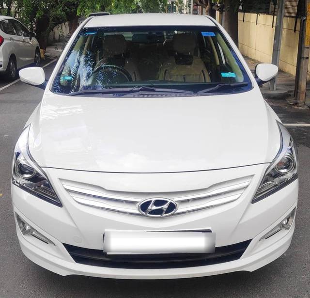 https://images10.gaadi.com/usedcar_image/4611168/original/processed_58411e09efbafcd5ddfa8f88b80abb25.jpg?imwidth=6400
