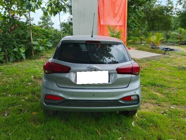 https://images10.gaadi.com/usedcar_image/4611184/original/processed_bc39a416-ed07-4c0a-afa8-253dea63c884.jpg?imwidth=6402
