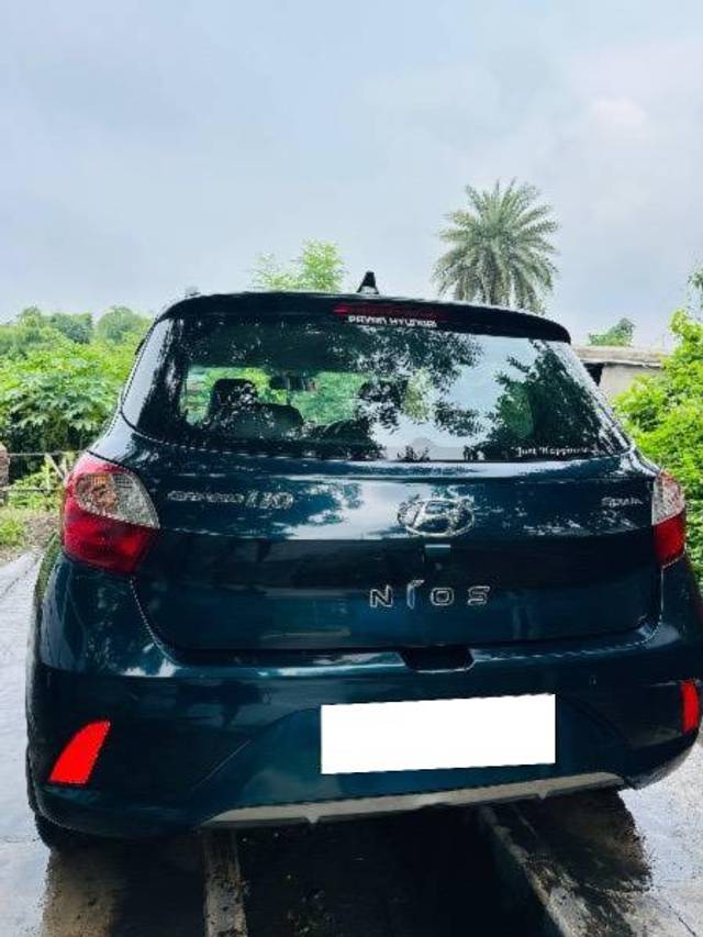 https://images10.gaadi.com/usedcar_image/4611193/original/processed_36543a04-52c0-4a38-9f64-ee7188d06561.jpeg?imwidth=6401