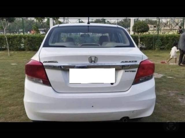 https://images10.gaadi.com/usedcar_image/4611194/original/processed_534097ecdf364c94f499cac9e4701b50.jpg?imwidth=6401