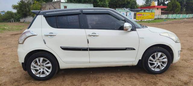 https://images10.gaadi.com/usedcar_image/4611263/original/processed_9f8867feac9c1ad5265bb6666c7f0620.jpg?imwidth=6401