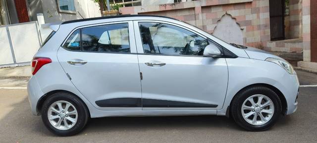 https://images10.gaadi.com/usedcar_image/4611266/original/cb244fc5c868c210d4f5243a0dc4edeb.jpg?imwidth=6401