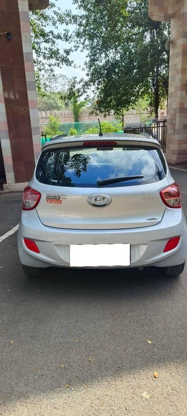 https://images10.gaadi.com/usedcar_image/4611266/original/processed_4785fa90e33ff7dcd66fa22c582dc642.jpg?imwidth=6402