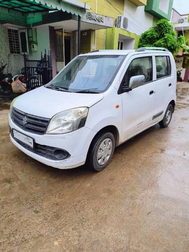 https://images10.gaadi.com/usedcar_image/4611269/original/processed_a0b5eba2-d3c5-4579-899d-671eec647a3a.jpg?imwidth=6402