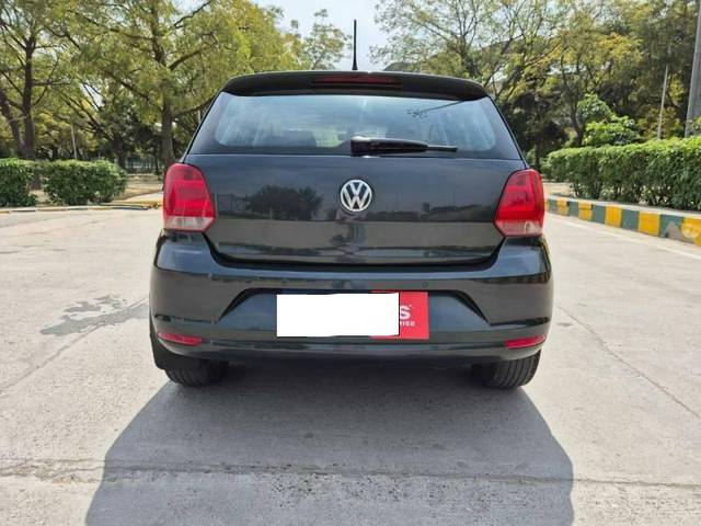 https://images10.gaadi.com/usedcar_image/4611271/original/processed_e1bed91eb74986bbe51ead8dda4c9c34.jpg?imwidth=6402