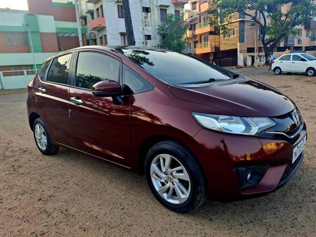 https://images10.gaadi.com/usedcar_image/4611277/original/processed_45f31c2de0898f972efdcd1fad459b76.jpg?imwidth=6400