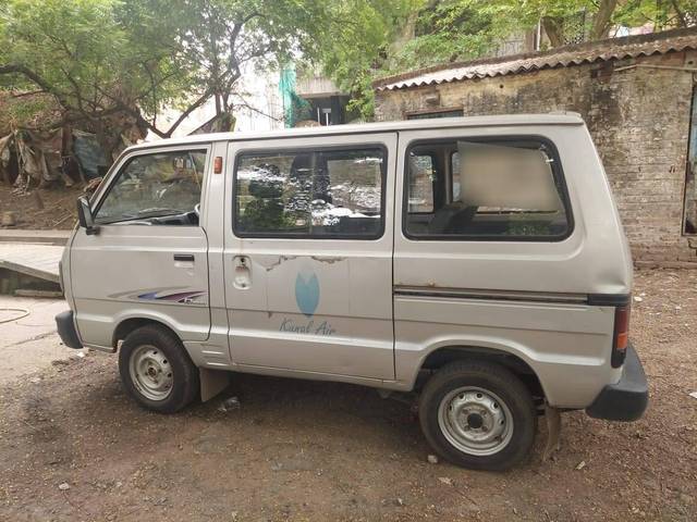 https://images10.gaadi.com/usedcar_image/4611296/original/processed_b284320e09aa0e44d69b708711567b06.jpg?imwidth=6400