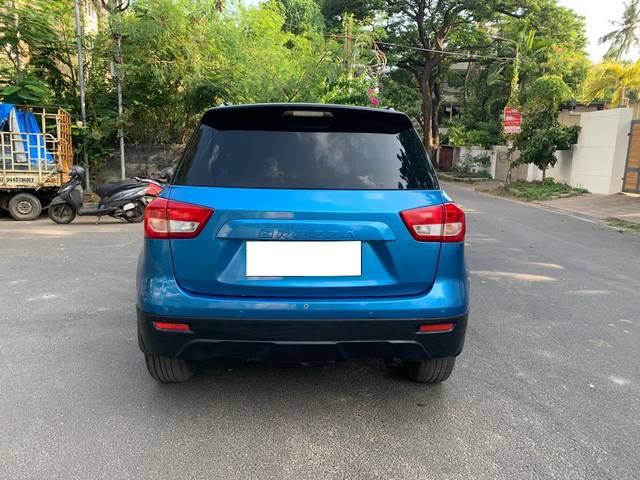 https://images10.gaadi.com/usedcar_image/4611300/original/processed_08bc6404069ad9230a6f68a95c1fceff.jpg?imwidth=6402