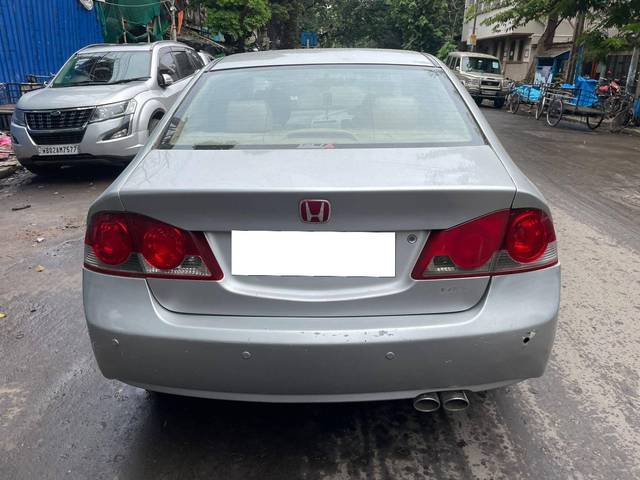 https://images10.gaadi.com/usedcar_image/4611312/original/processed_4bee3ea606b4d4f1a8e8d8c35454293f.jpg?imwidth=6401
