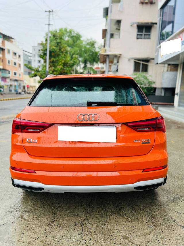https://images10.gaadi.com/usedcar_image/4611345/original/processed_8c3c1ba64daf41506f1f6ed1d49f6b04.jpeg?imwidth=6402