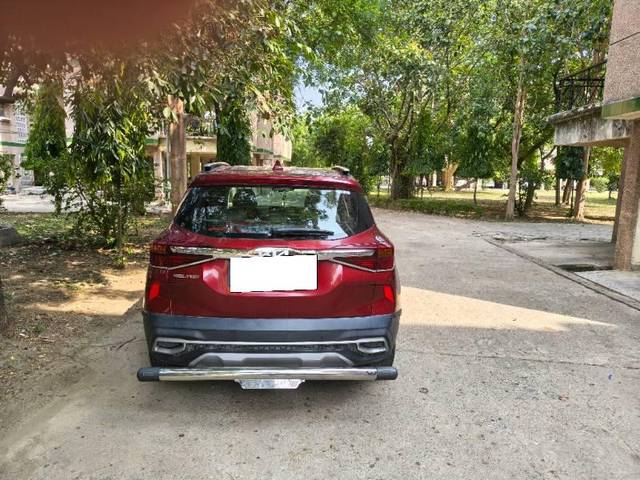 https://images10.gaadi.com/usedcar_image/4611348/original/processed_c6d3fdc7-8bf8-4703-8886-b41267e6d1be.jpg?imwidth=6402